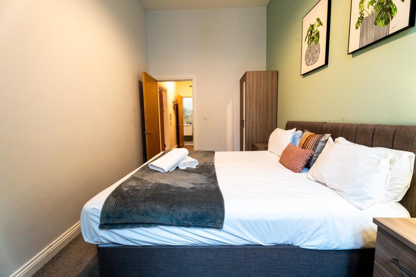 Free Parking | Smart Tv | 4 Guests Apartment Swansea Exterior photo