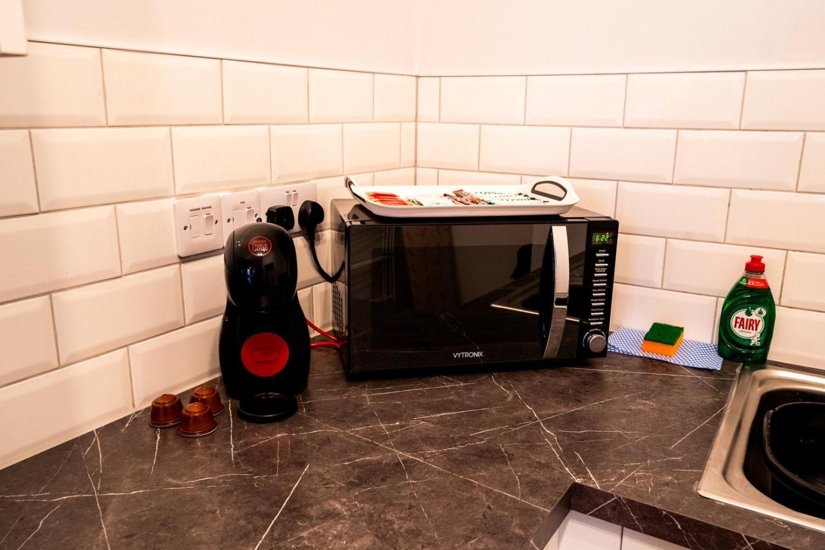 Free Parking | Smart Tv | 4 Guests Apartment Swansea Exterior photo