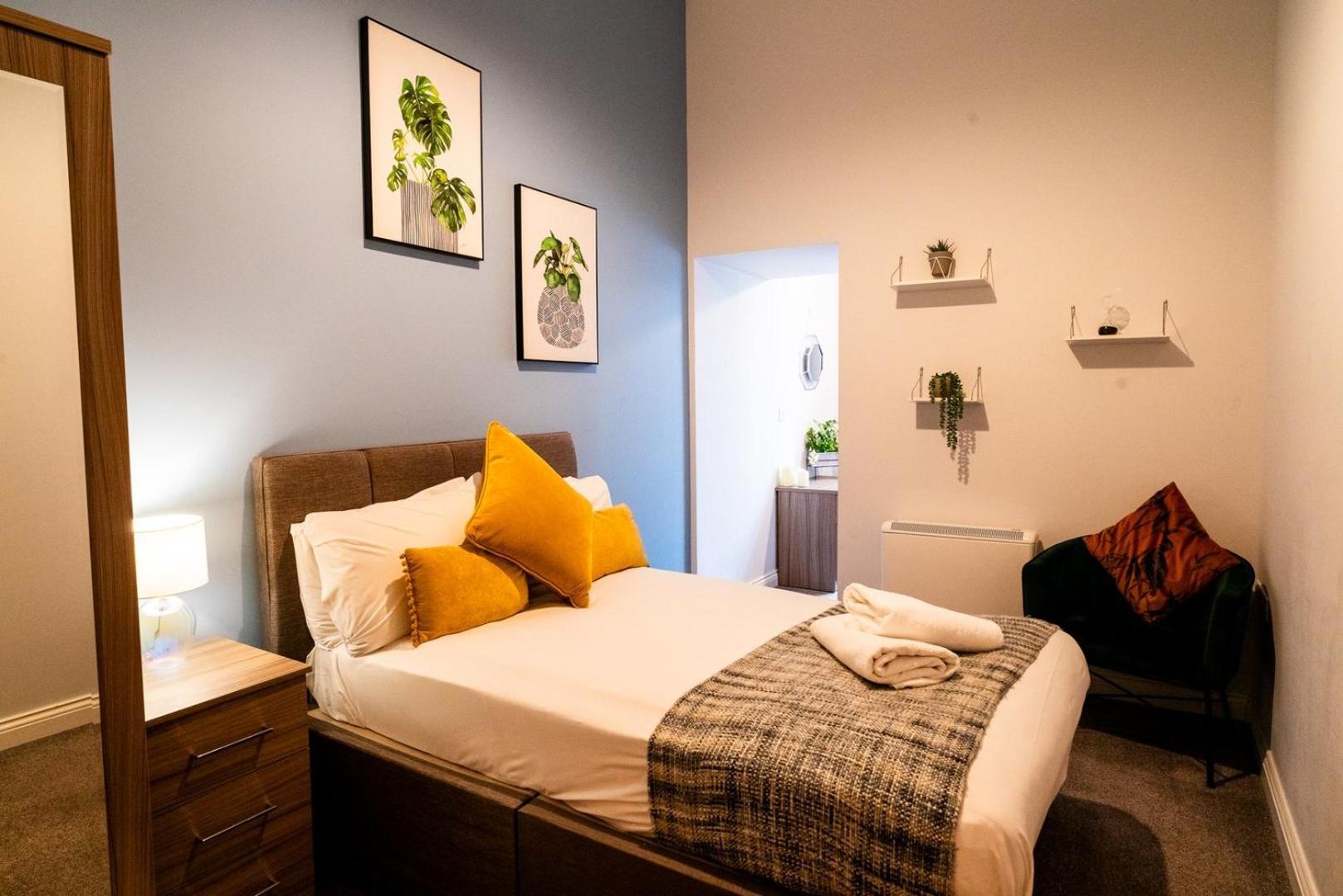 Free Parking | Smart Tv | 4 Guests Apartment Swansea Room photo