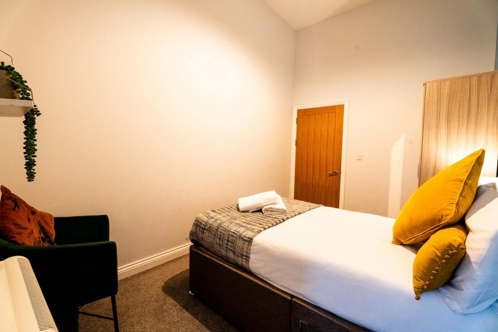 Free Parking | Smart Tv | 4 Guests Apartment Swansea Room photo
